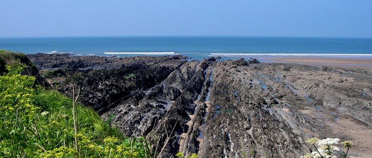 Discover rockpools at Croyde